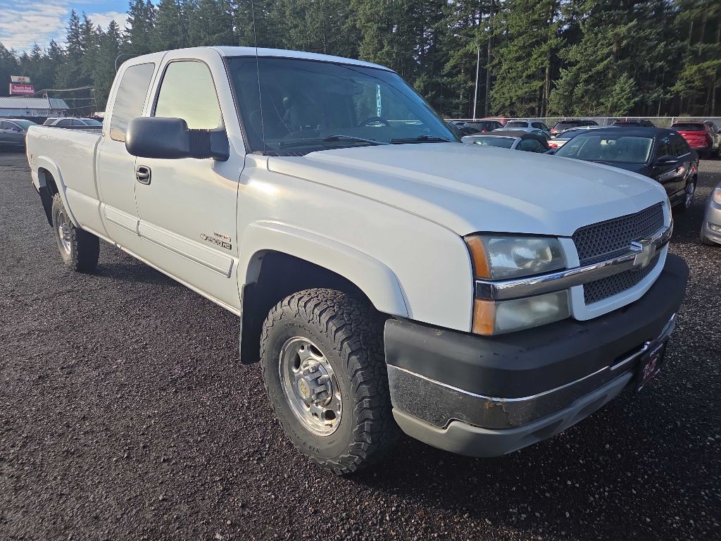 2003 Chevrolet Silverado 1500 Image 2
