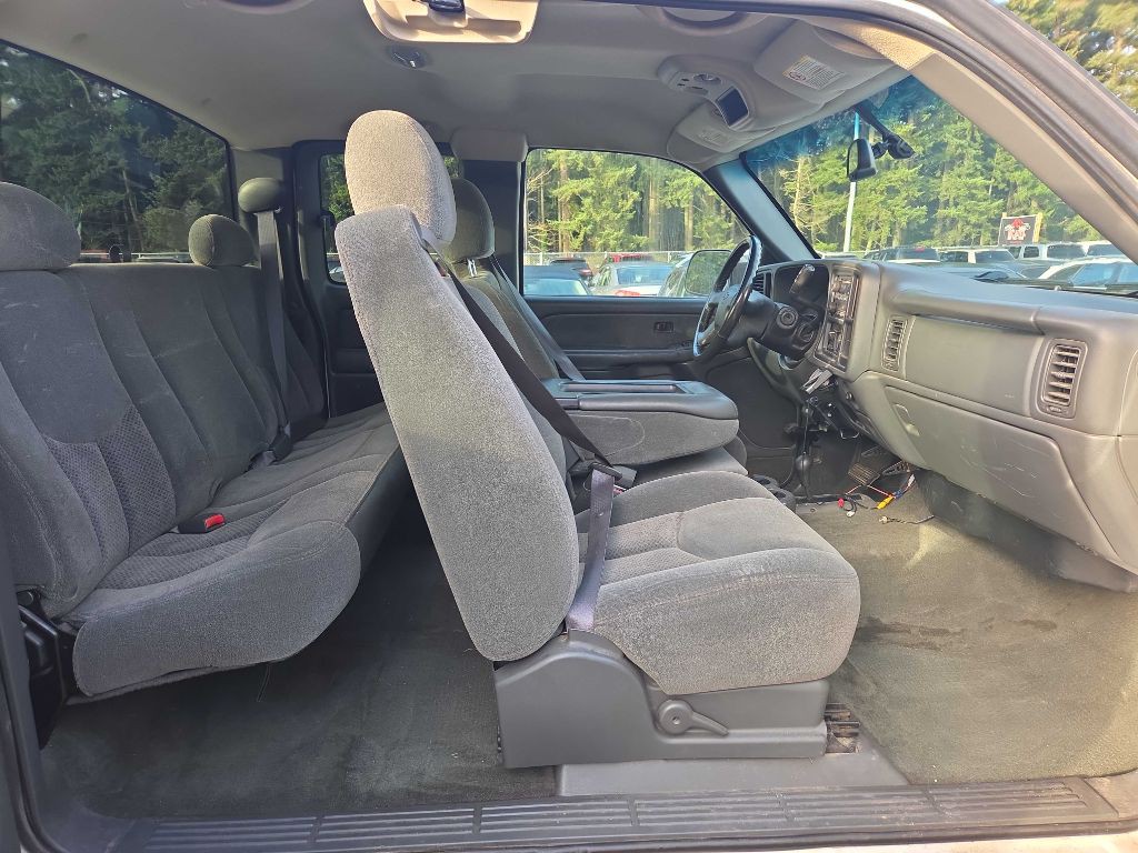 2003 Chevrolet Silverado 1500 Image 10
