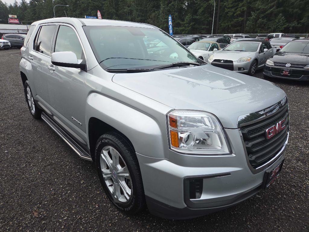 2017 GMC Terrain Image 2