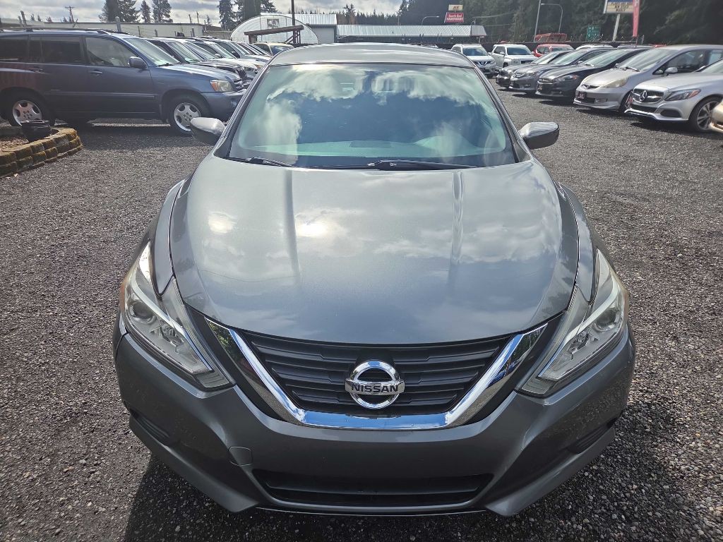 2017 Nissan Altima Image 3