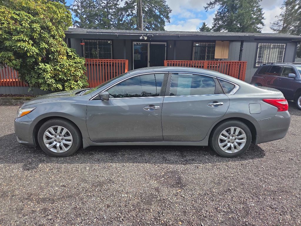 2017 Nissan Altima Image 5