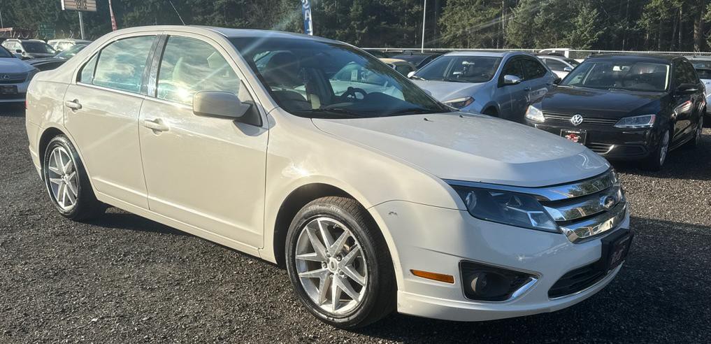 2010 Ford Fusion Image 2