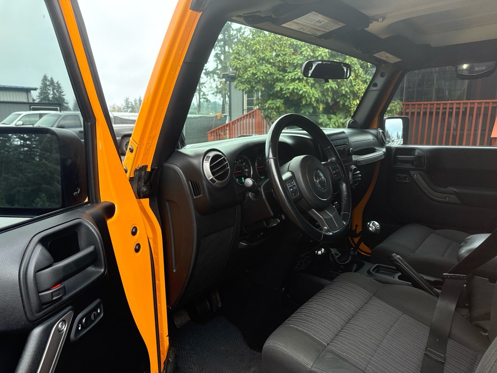 2012 Jeep Wrangler Unlimited Image 9