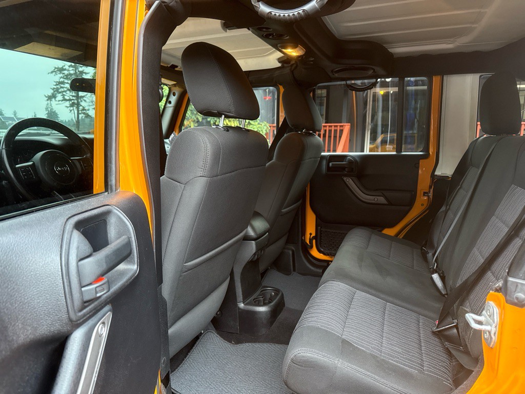 2012 Jeep Wrangler Unlimited Image 10