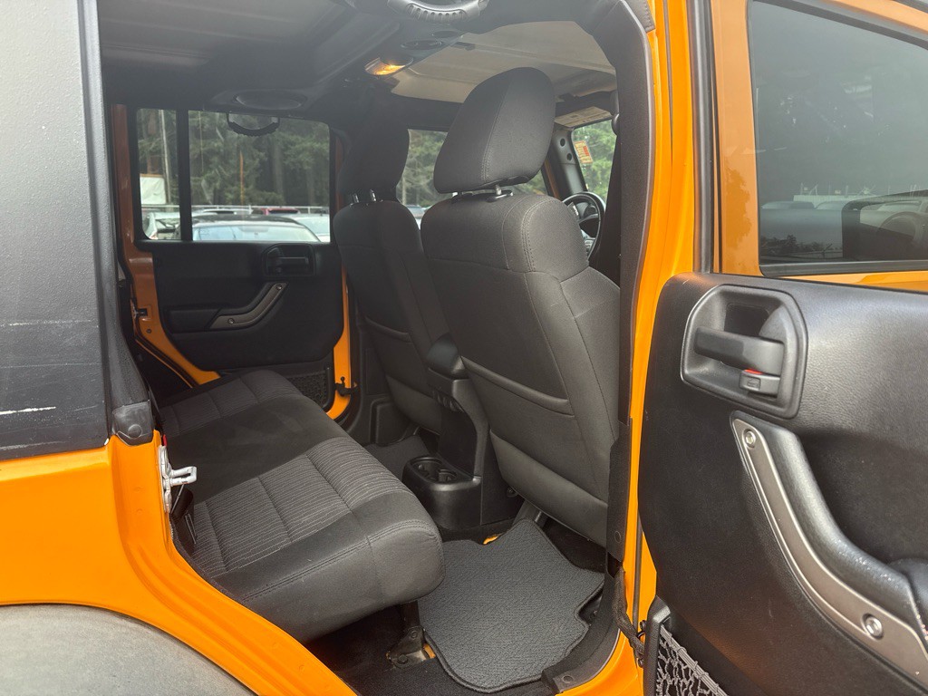 2012 Jeep Wrangler Unlimited Image 13