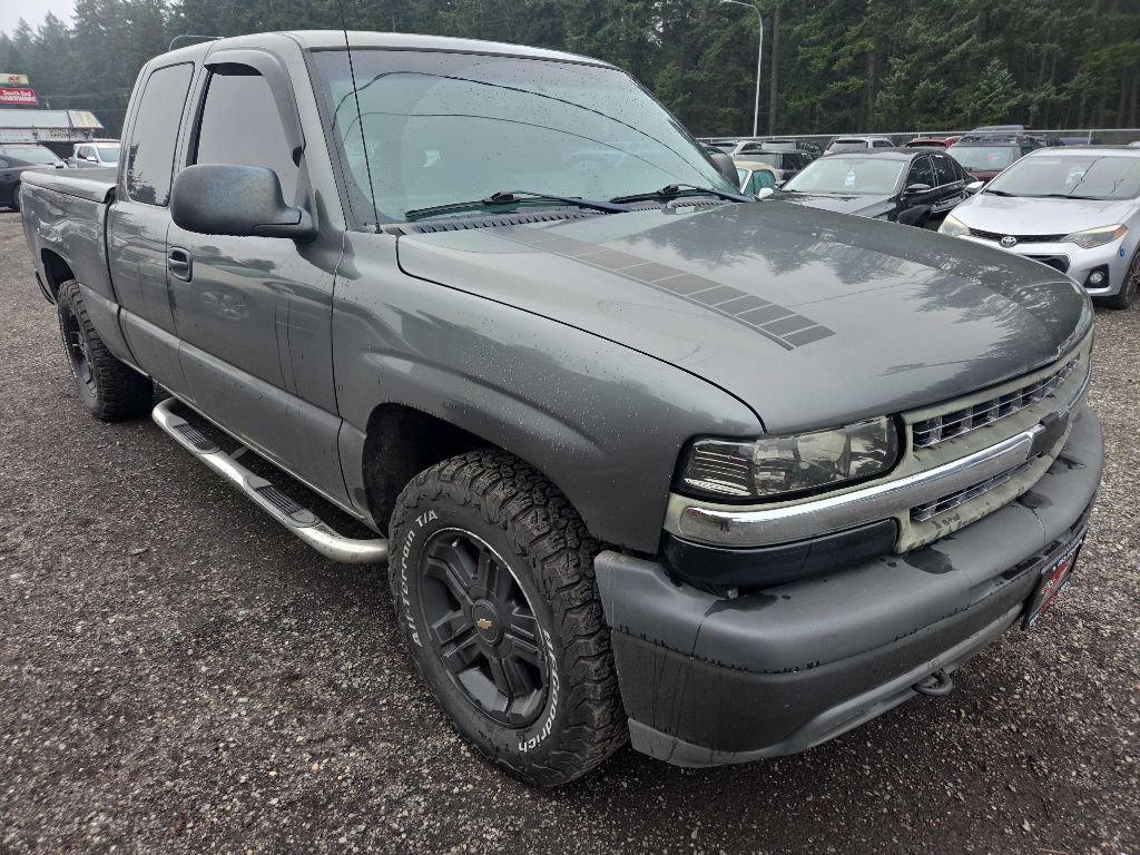2001 Chevrolet Silverado 1500 Image 2