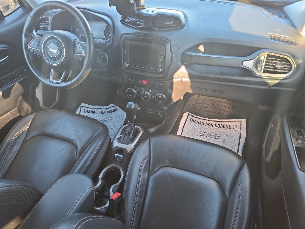 2016 Jeep Renegade Image 9