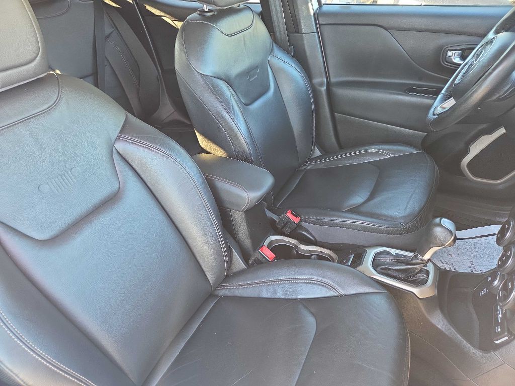 2016 Jeep Renegade Image 10