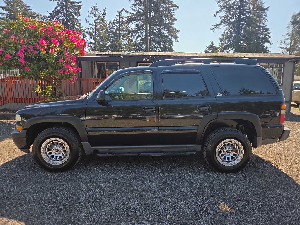 2004 Chevrolet Tahoe Image 3