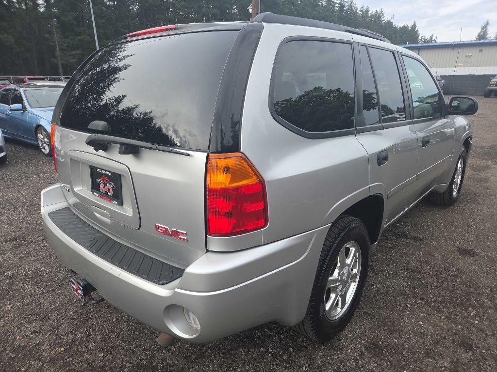 2008 GMC Envoy Image 8