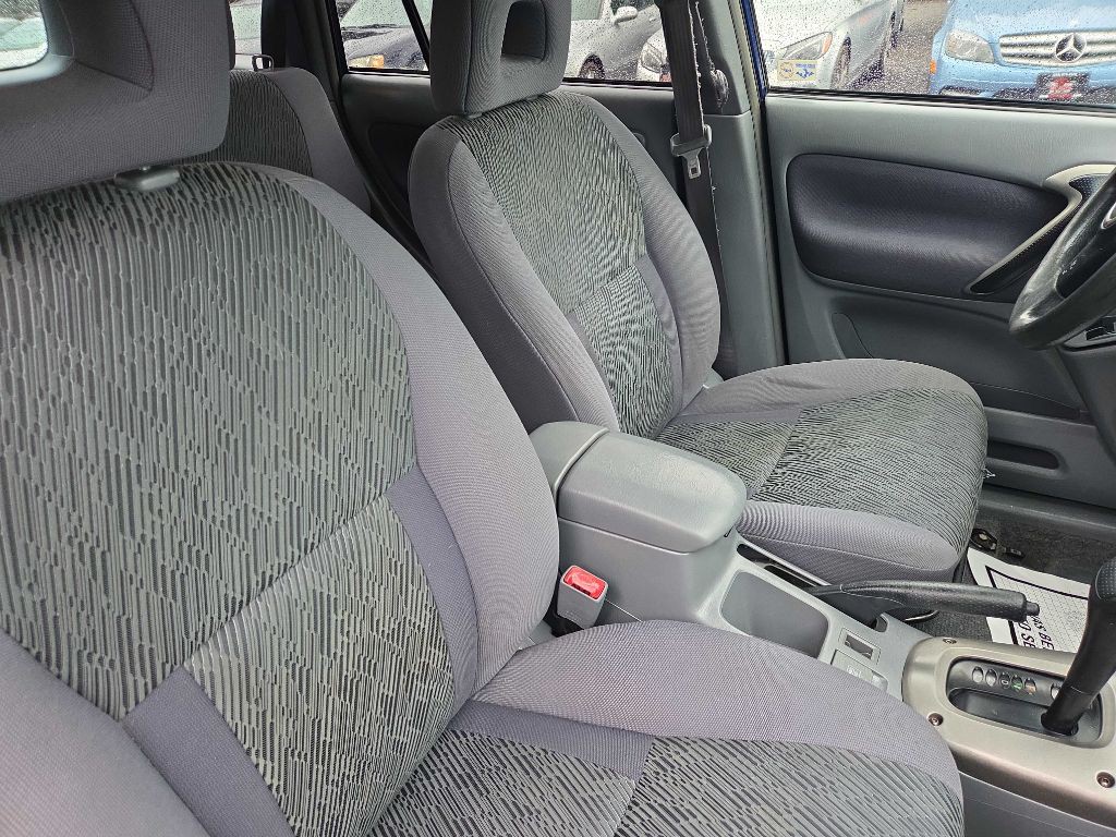 2002 Toyota Rav4 Image 11
