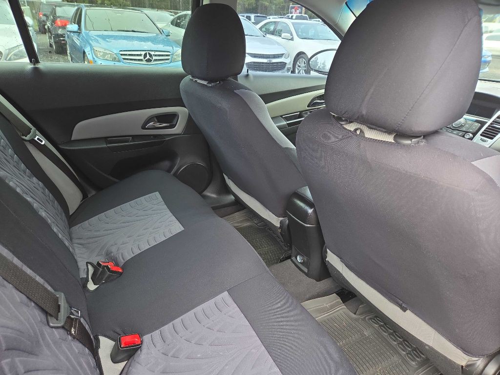 2012 Chevrolet Cruze Image 9