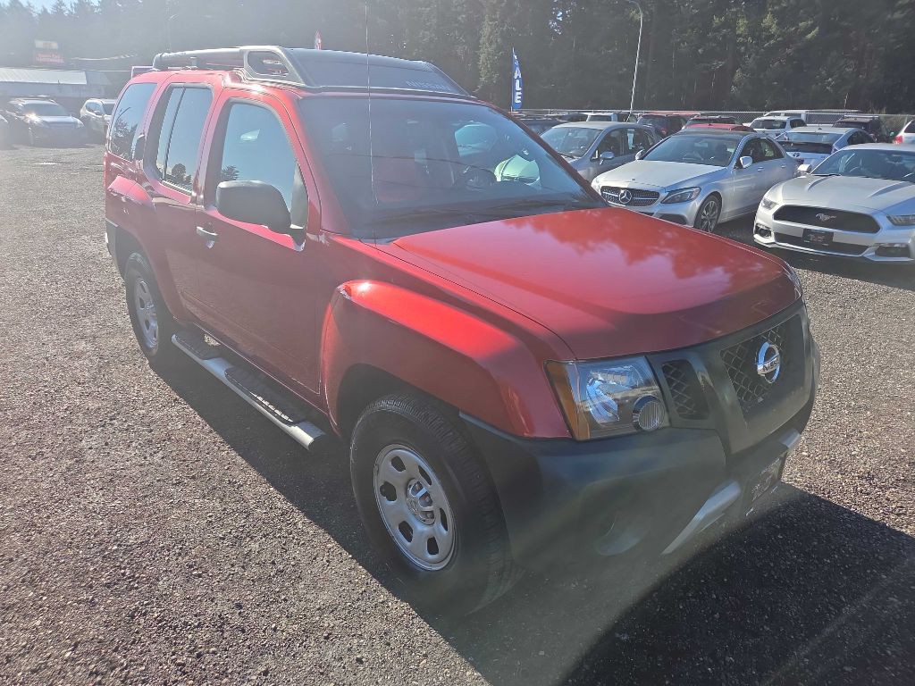 2012 Nissan Xterra Image 2