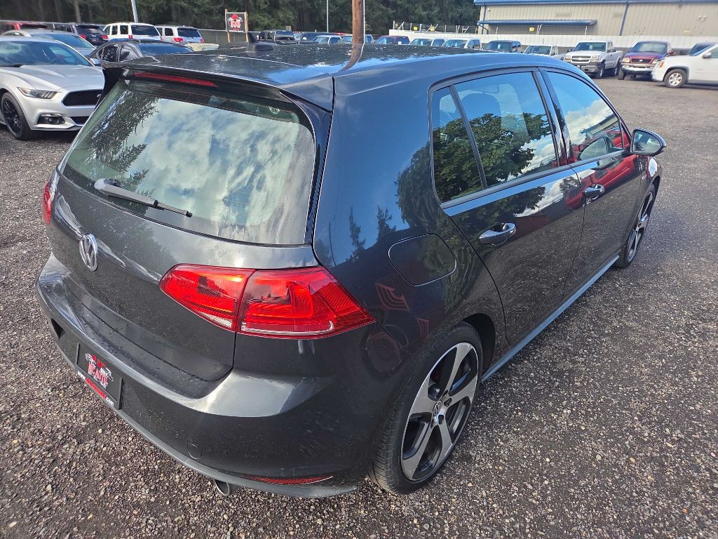2016 Volkswagen GTI Image 8