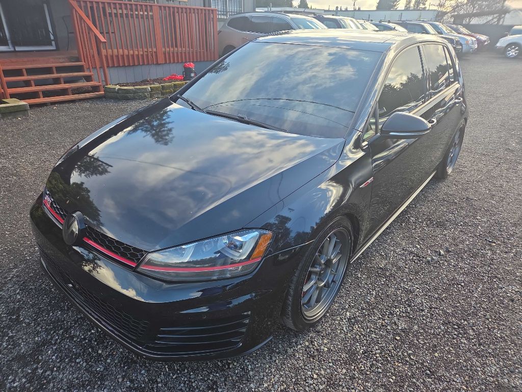 2015 Volkswagen GTI Image 4