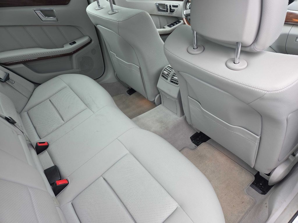 2012 Mercedes-Benz E-Class Image 12