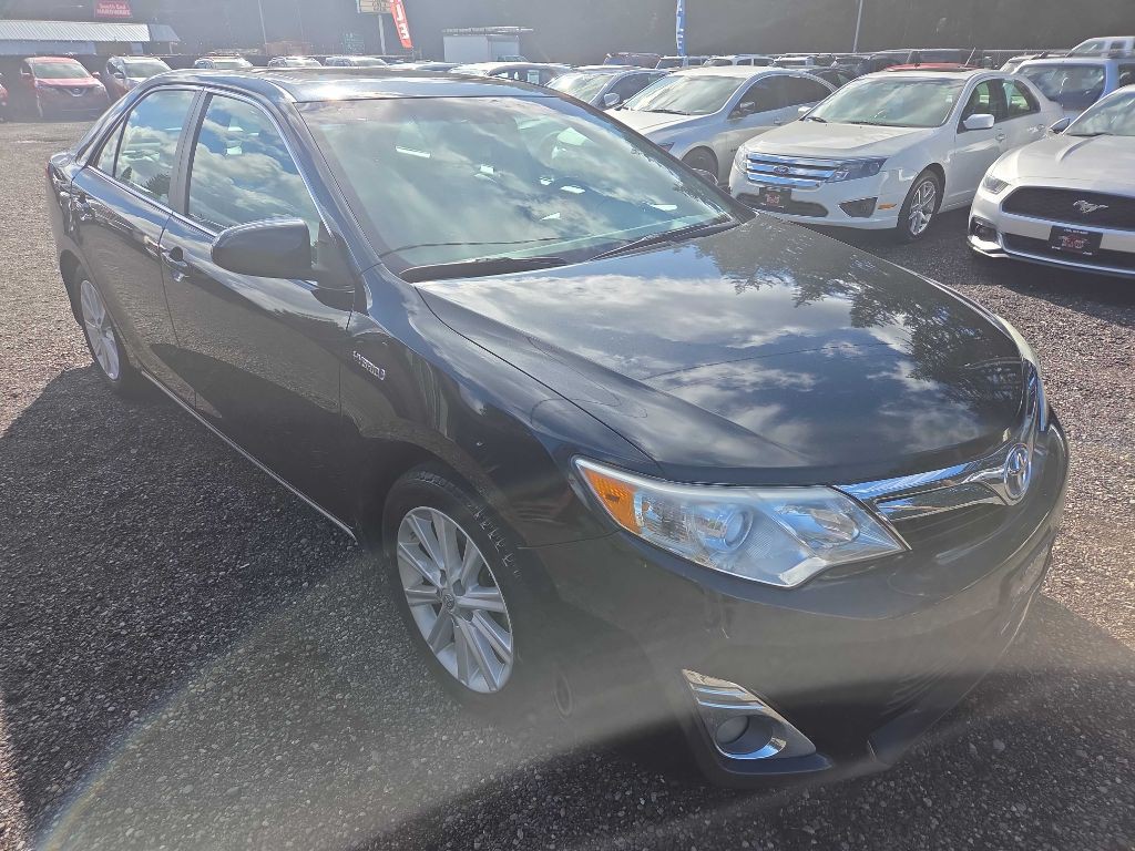 2012 Toyota Camry Image 2