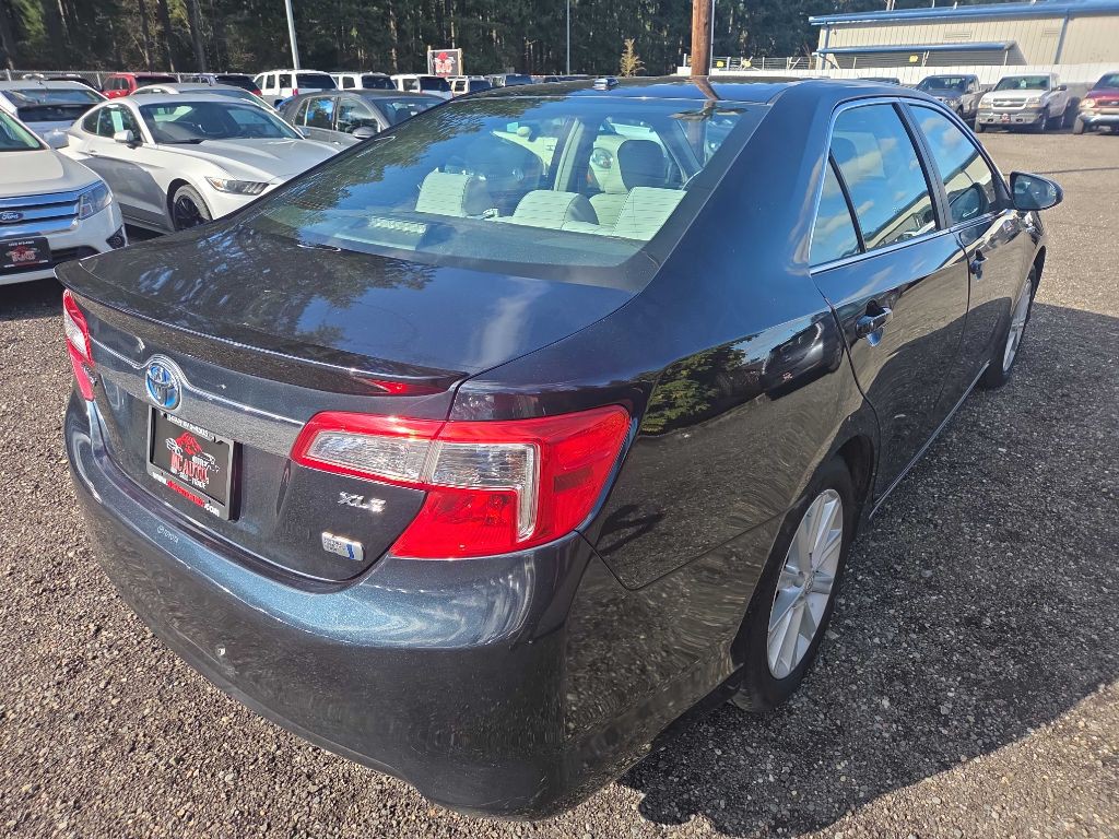 2012 Toyota Camry Image 8
