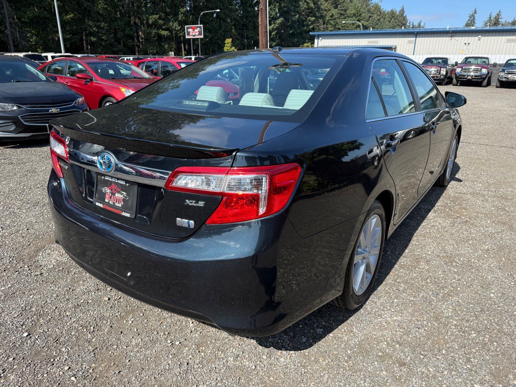 2012 Toyota Camry Image 8