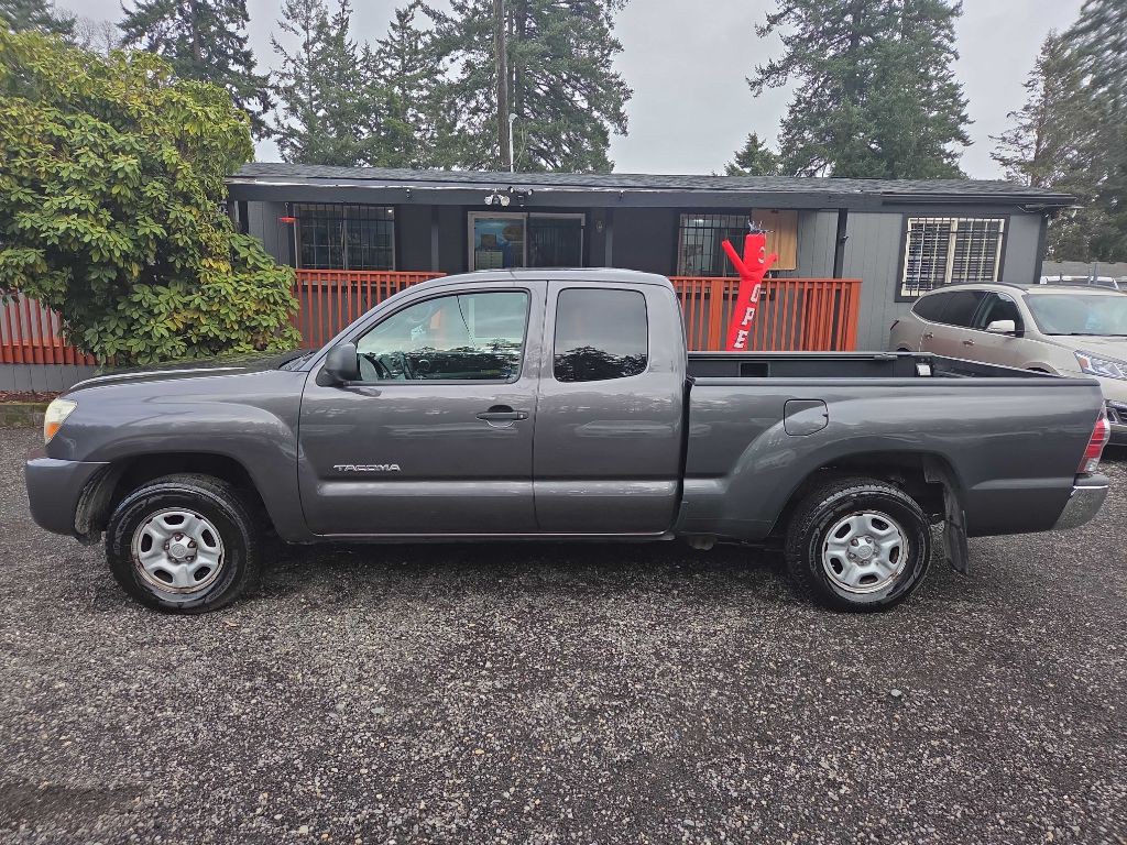 2011 Toyota Tacoma Image 4