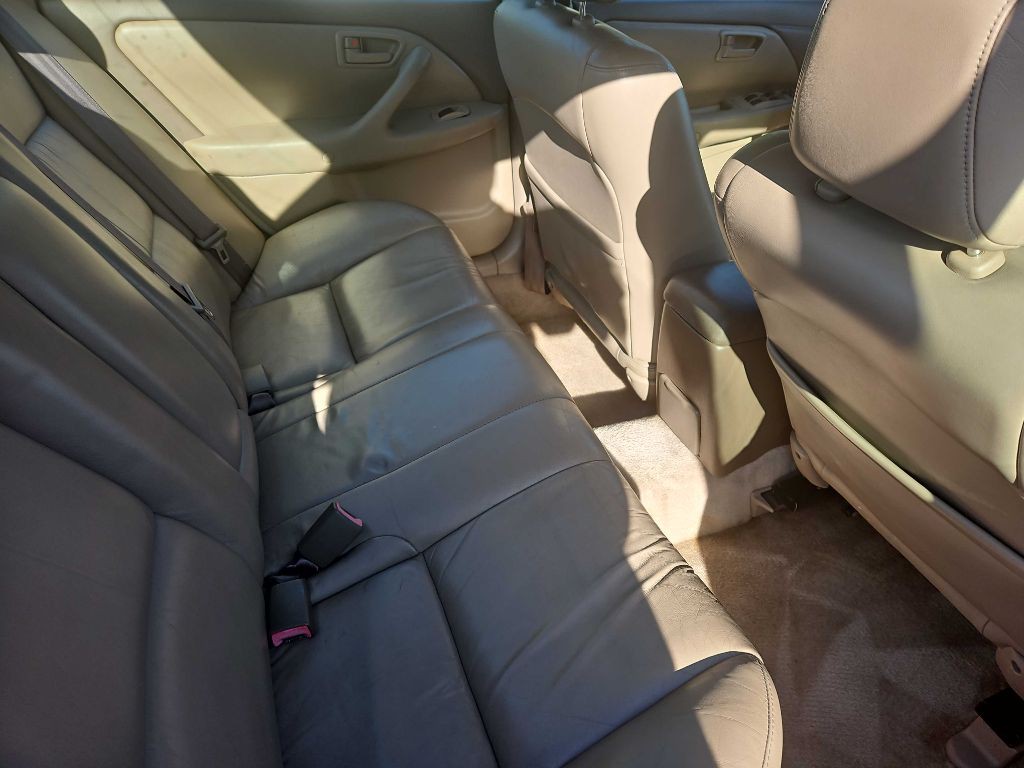 1997 Toyota Camry Image 8