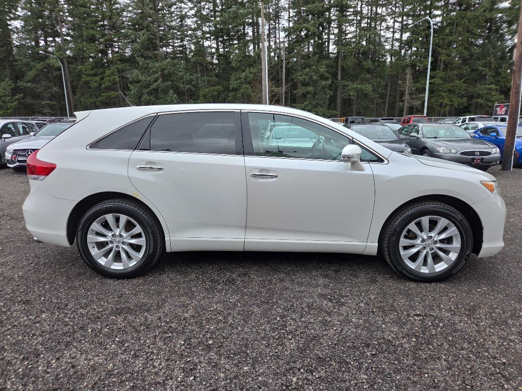 2013 Toyota Venza Image 1