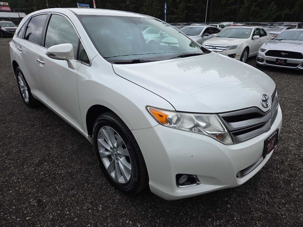 2013 Toyota Venza Image 2