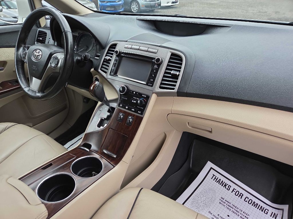 2013 Toyota Venza Image 10