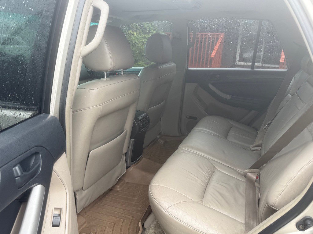 2003 Toyota 4Runner Image 10