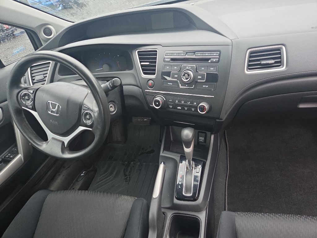 2015 Honda Civic Image 9
