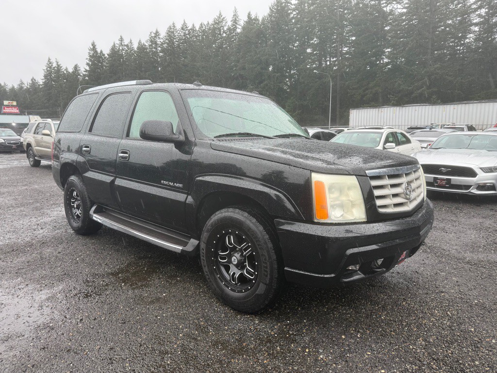 2003 Cadillac Escalade Image 2