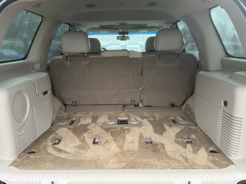 2003 Cadillac Escalade Image 12