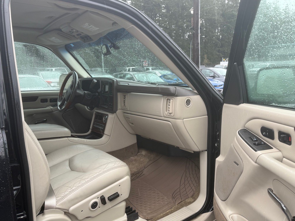 2003 Cadillac Escalade Image 14