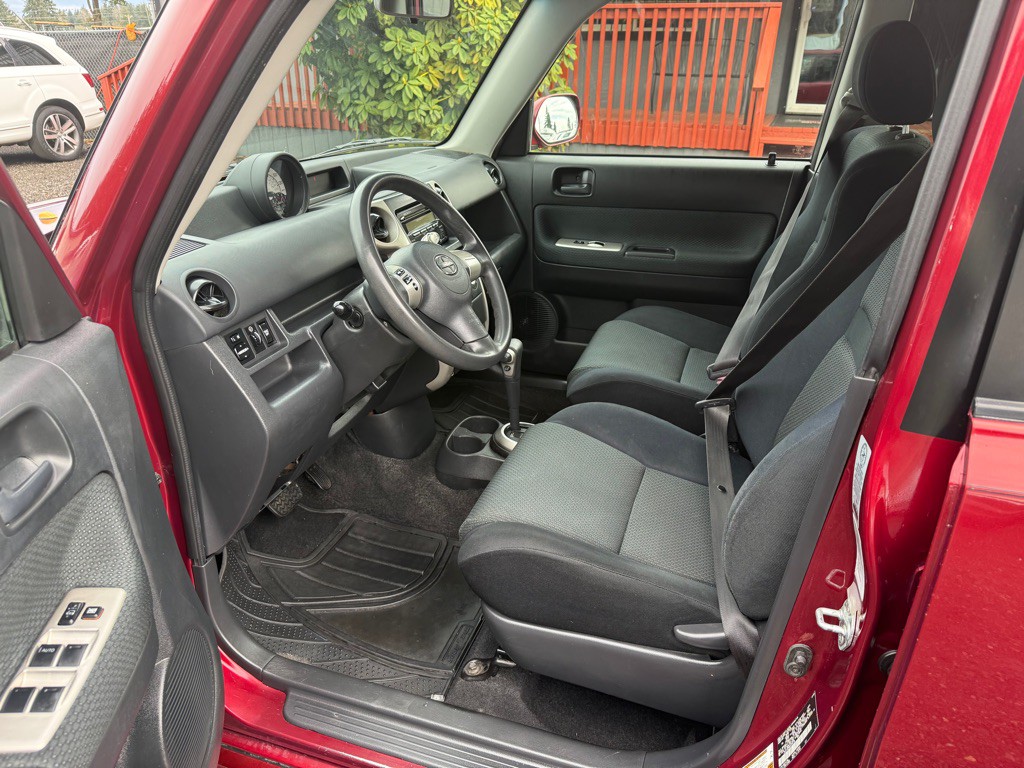 2006 Scion xB Image 9