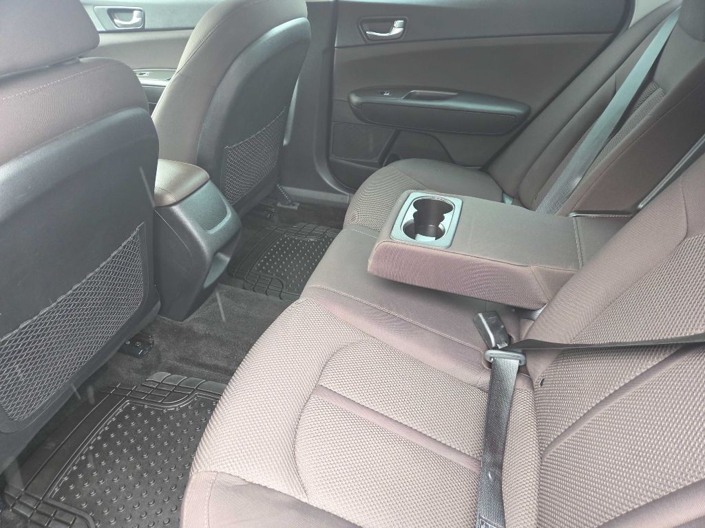 2019 Kia Optima Image 12