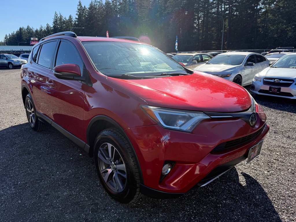2017 Toyota Rav4 Image 2
