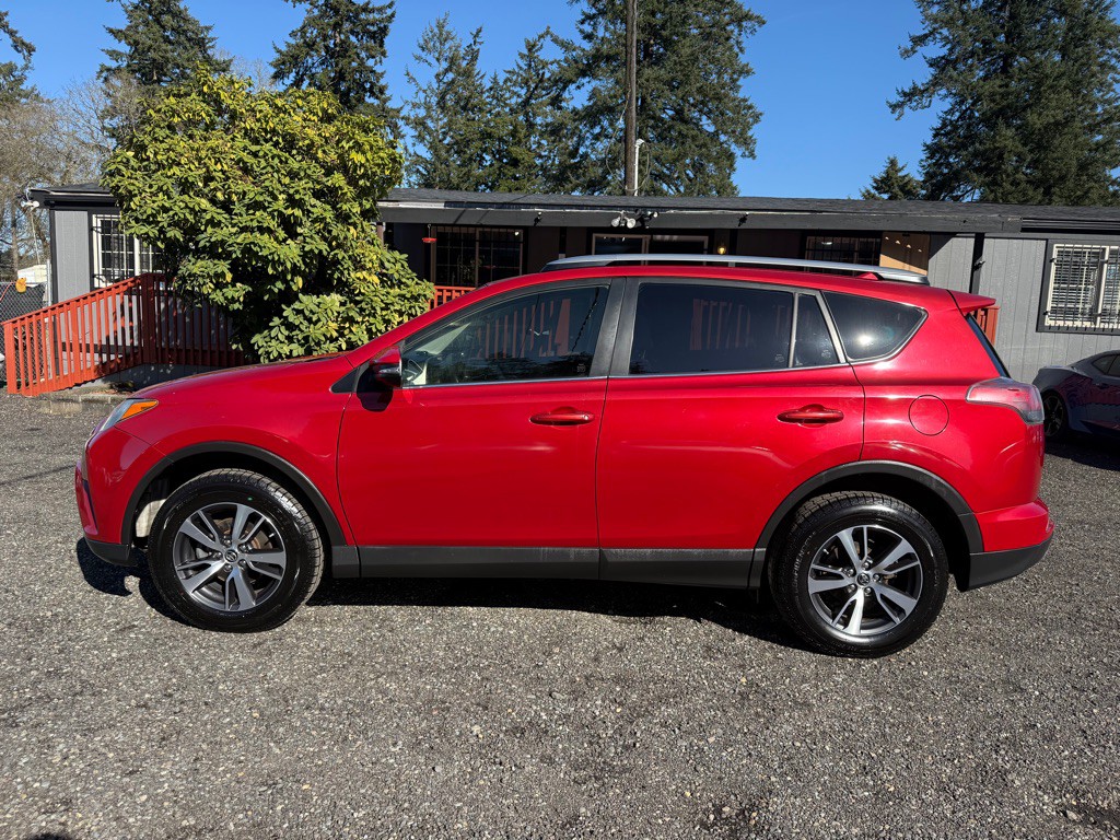 2017 Toyota Rav4 Image 5