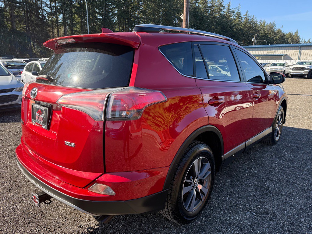 2017 Toyota Rav4 Image 8