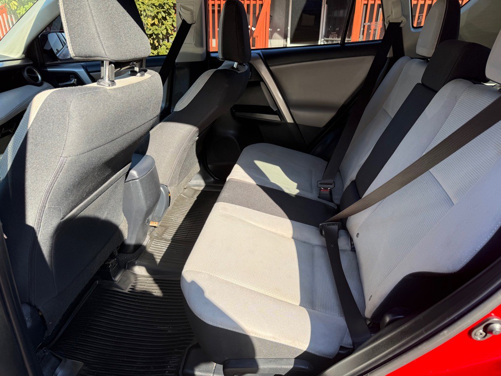 2017 Toyota Rav4 Image 10