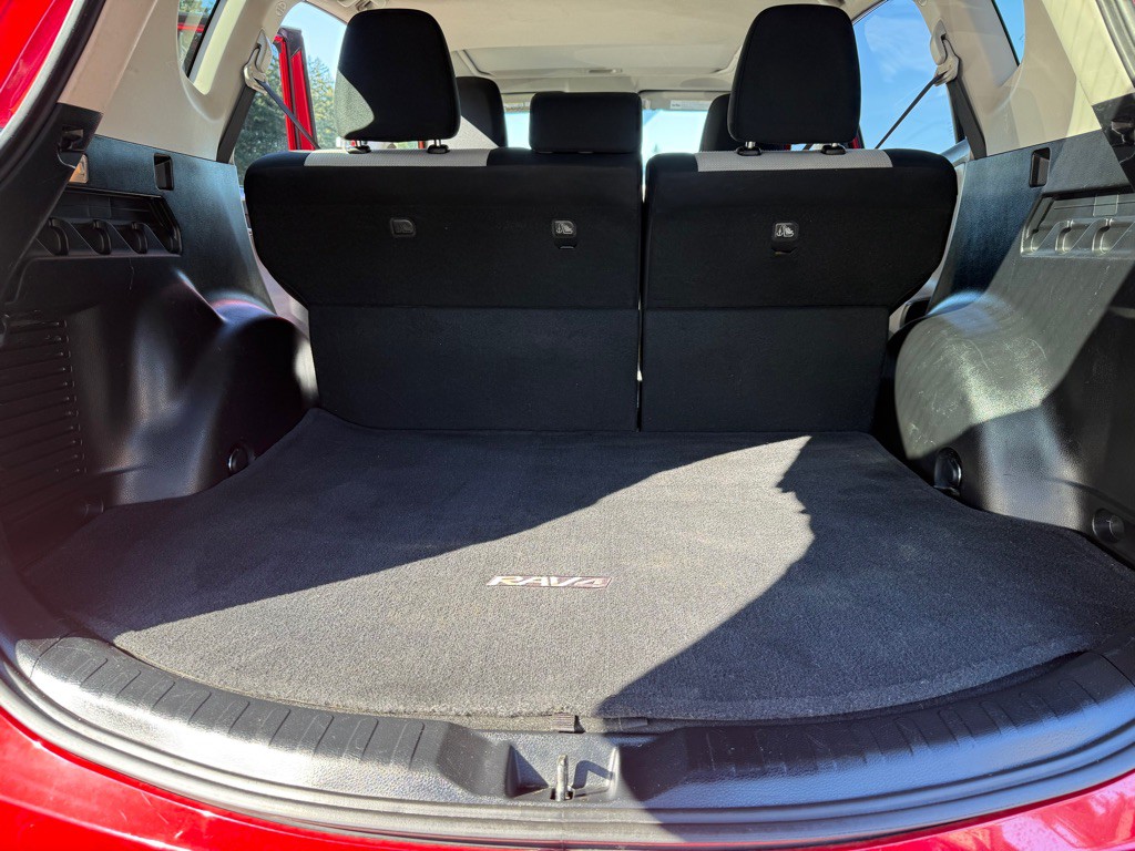 2017 Toyota Rav4 Image 11