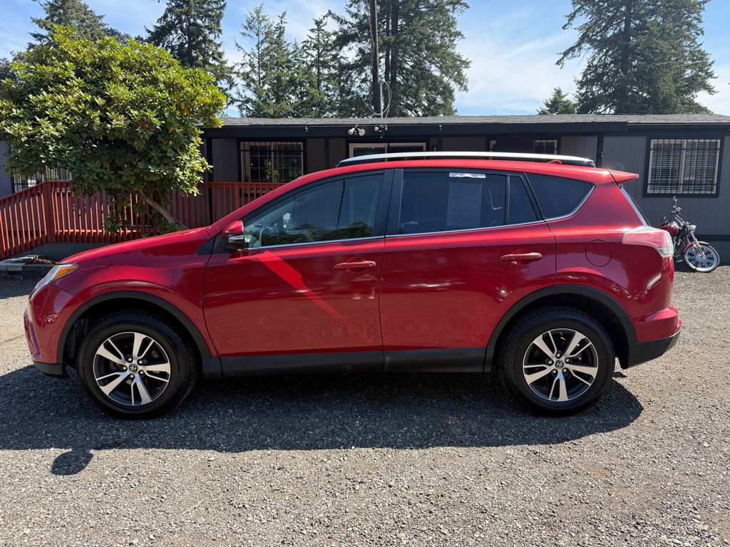 2017 Toyota Rav4 Image 5