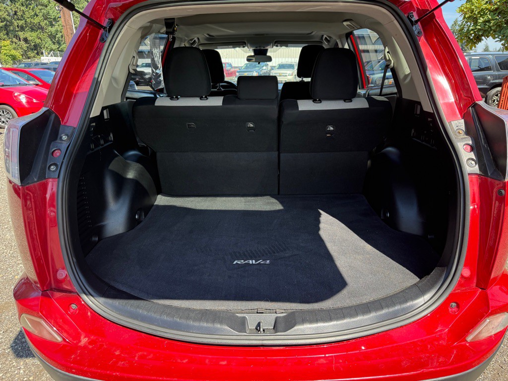 2017 Toyota Rav4 Image 11
