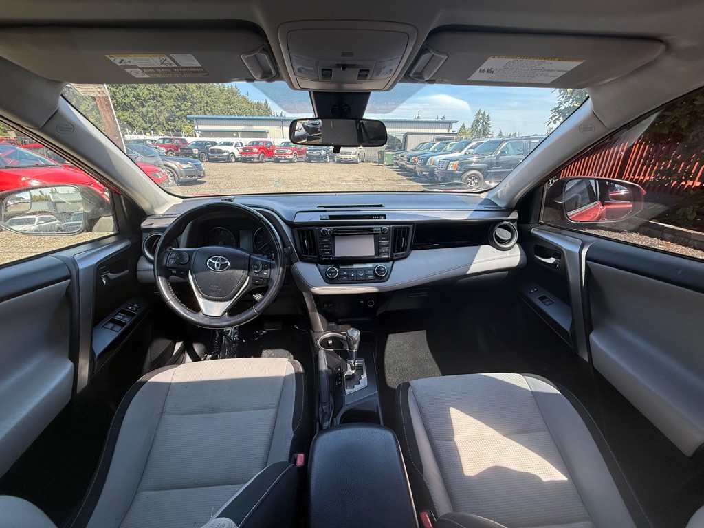 2017 Toyota Rav4 Image 15