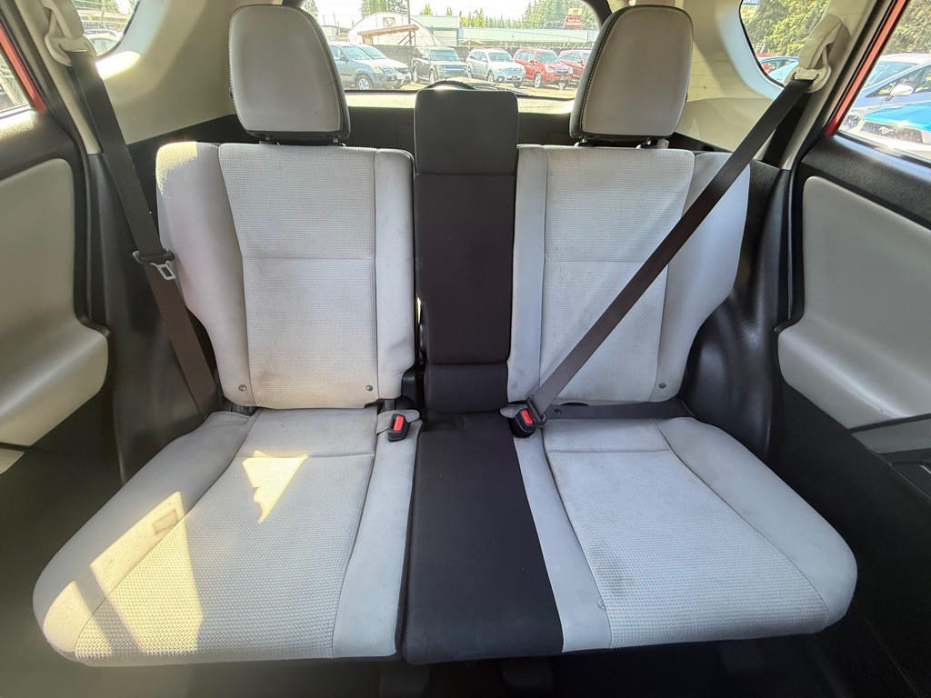 2017 Toyota Rav4 Image 16