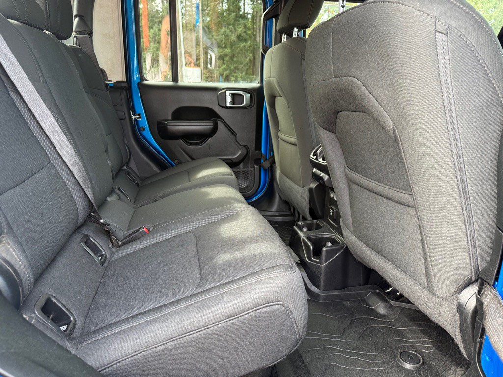 2021 Jeep Gladiator Image 11