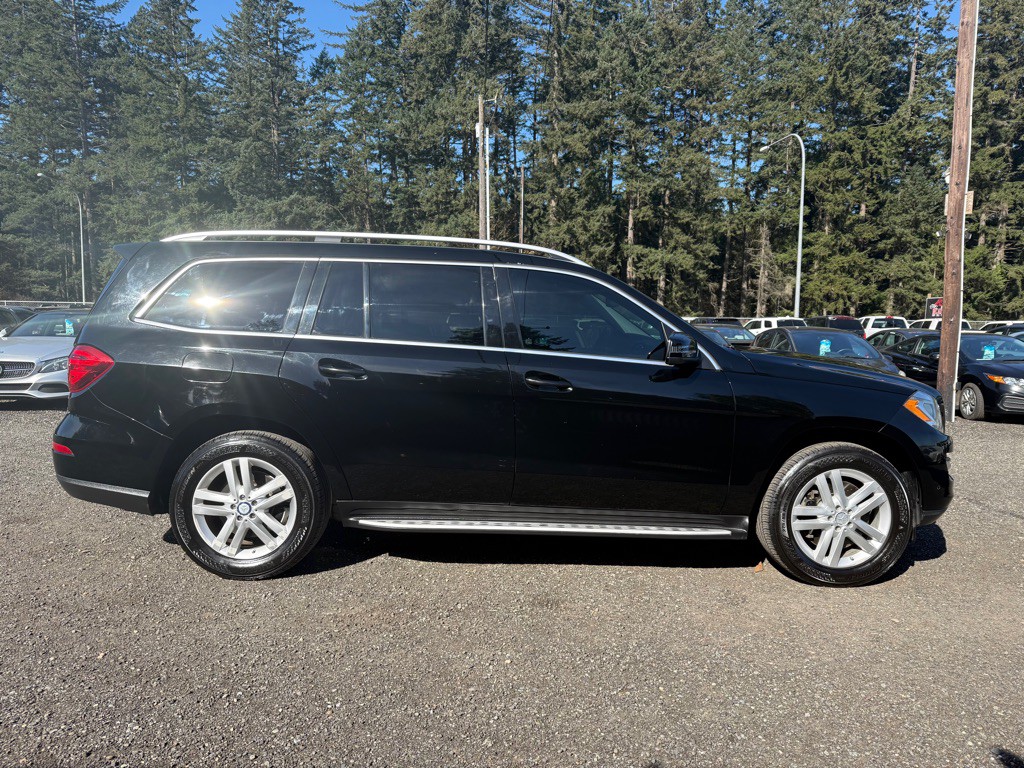 2013 Mercedes-Benz GL-Class Image 1