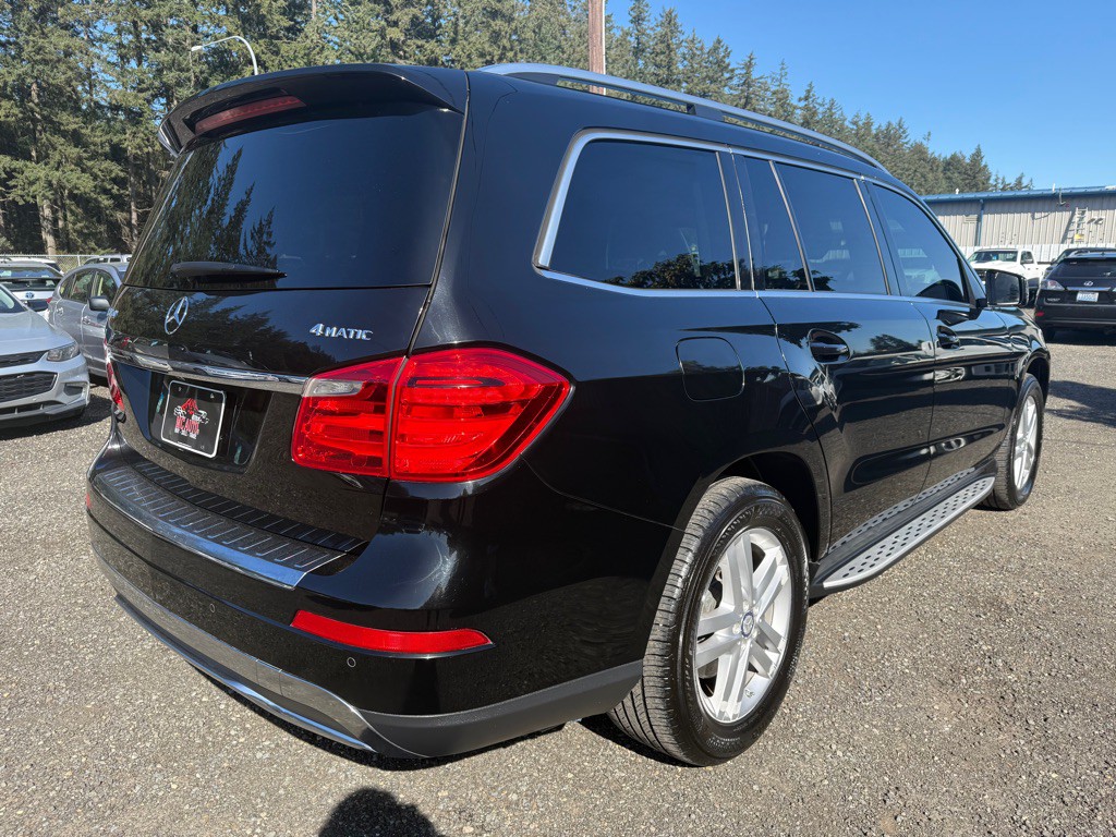 2013 Mercedes-Benz GL-Class Image 8