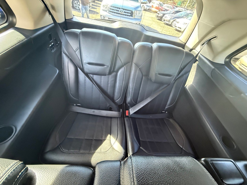 2013 Mercedes-Benz GL-Class Image 16