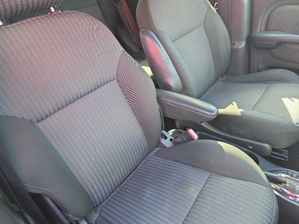 2005 Chrysler PT Cruiser Image 10
