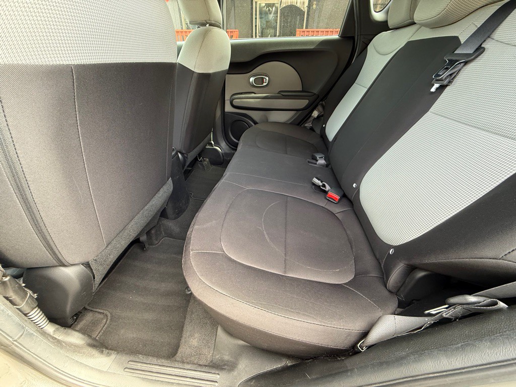 2015 Kia Soul Image 10